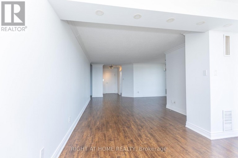 1001 - 120 PROMENADE CIRCLE, Vaughan (Brownridge), Ontario, L4J7W9