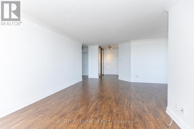 1001 - 120 PROMENADE CIRCLE, Vaughan (Brownridge), Ontario, L4J7W9