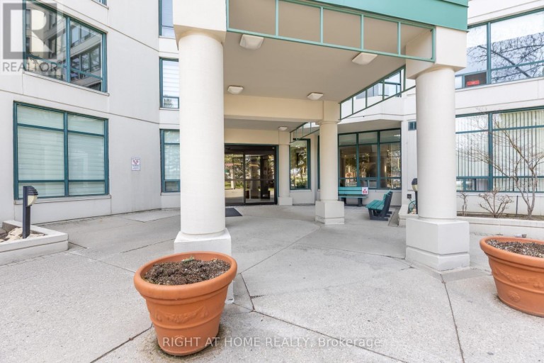 1001 - 120 PROMENADE CIRCLE, Vaughan (Brownridge), Ontario, L4J7W9