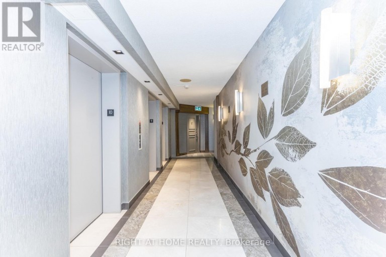 1001 - 120 PROMENADE CIRCLE, Vaughan (Brownridge), Ontario, L4J7W9