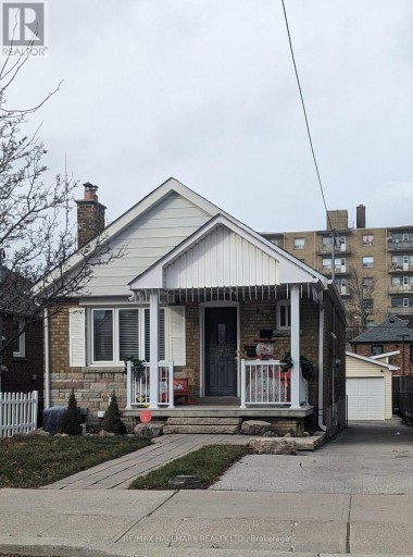 342 WHITMORE AVENUE, Toronto (Briar Hill-Belgravia), Ontario, M6E2N4