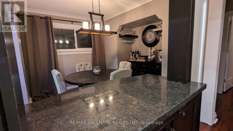 342 WHITMORE AVENUE, Toronto (Briar Hill-Belgravia), Ontario, M6E2N4