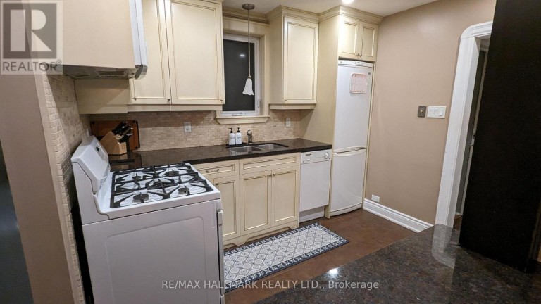 342 WHITMORE AVENUE, Toronto (Briar Hill-Belgravia), Ontario, M6E2N4