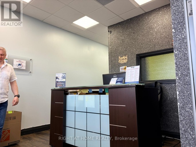 39 - 480 CHRYSLER DRIVE, Brampton (Bramalea North Industrial), Ontario, L6S0C1