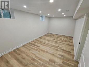 137 WILLOW LANE Newmarket (Bristol-London) Ontario photo 15