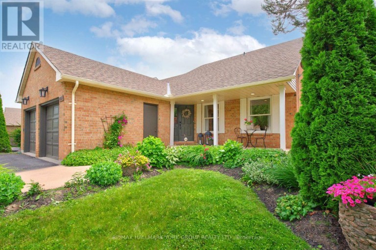 263 JOHN BOWSER CRESCENT, Newmarket (Glenway Estates), Ontario, L3Y7N7