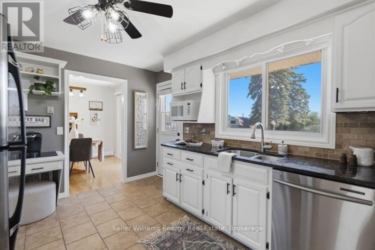 615 HAMILTON ROAD, Quinte West (Sidney Ward), Ontario, K8N4Z5