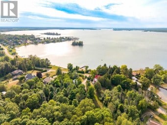 1805 Shore RD Richard's Landing Ontario photo 1
