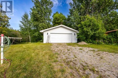 1805 Shore RD Richard's Landing Ontario photo 34