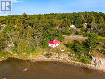 1805 Shore RD Richard's Landing Ontario photo 5