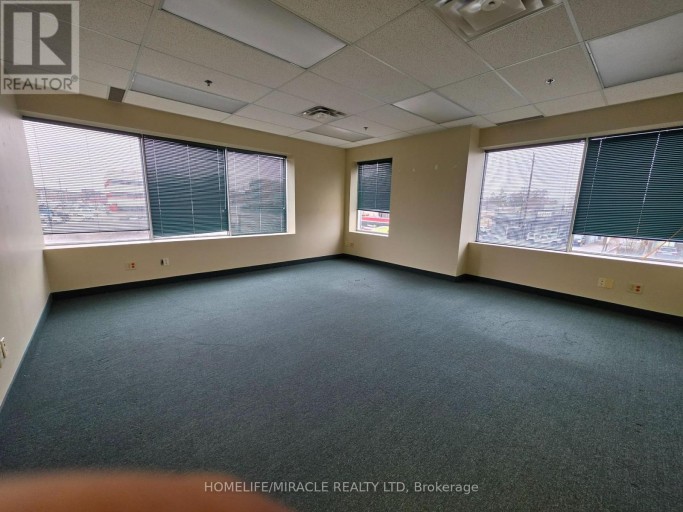 39 RIVALDA ROAD, Toronto (Humbermede), Ontario, M9M2M4