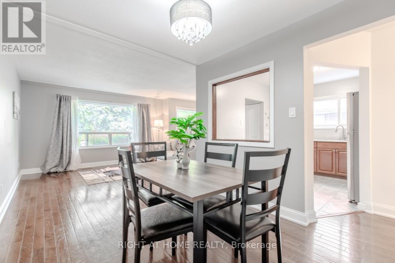 12 MURELLEN CRESCENT, Toronto (Victoria Village), Ontario, M4A2K5