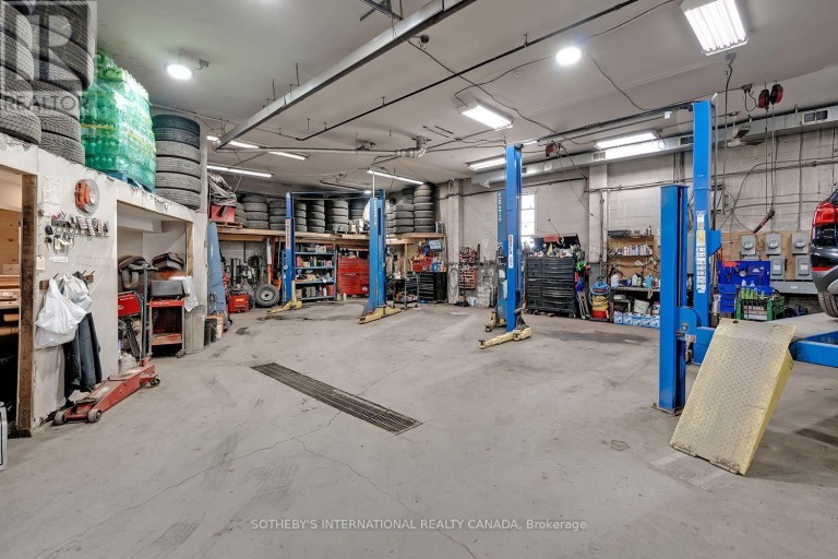 1 - 1505 SPEERS ROAD, Oakville (SW Southwest), Ontario, L6L2X5