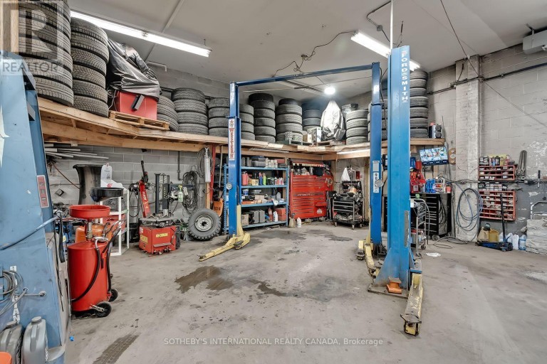 1 - 1505 SPEERS ROAD, Oakville (SW Southwest), Ontario, L6L2X5