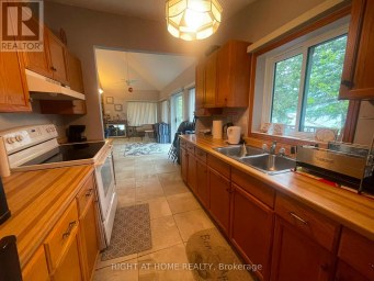 5470 PENETANGUISHENE ROAD Springwater Ontario photo 17