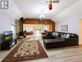 5470 PENETANGUISHENE ROAD Springwater Ontario photo 2