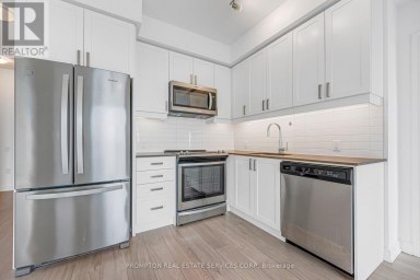 3320 - 8 NAHANI WAY Mississauga (Hurontario) Ontario photo 7