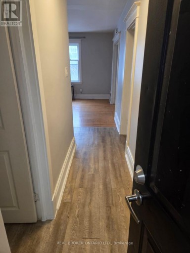 5 - 985 MAIN STREET E, Hamilton (Crown Point), Ontario, L8M1N3