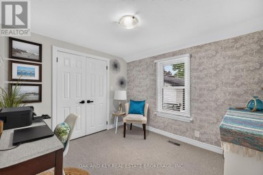 323 CLARKE ROAD London East (East H) Ontario photo 17