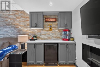 323 CLARKE ROAD London East (East H) Ontario photo 31