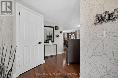 323 CLARKE ROAD London East (East H) Ontario photo 5
