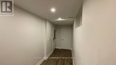 LOWER - 5 RAYMORE DRIVE Toronto (Humber Heights) Ontario photo 12