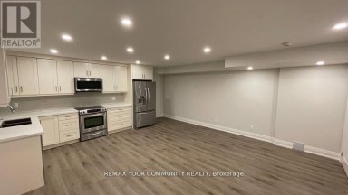 LOWER - 5 RAYMORE DRIVE Toronto (Humber Heights) Ontario photo 5