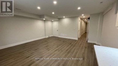 LOWER - 5 RAYMORE DRIVE Toronto (Humber Heights) Ontario photo 6