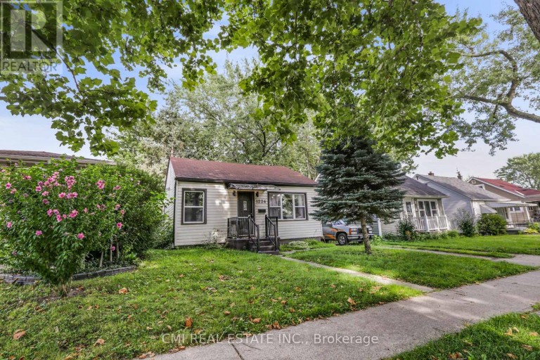 1226 WIGLE AVENUE, Windsor, Ontario, N9C3N1