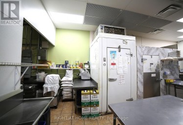 6 - 15 LOCKPORT WAY Hamilton (Stoney Creek) Ontario photo 5