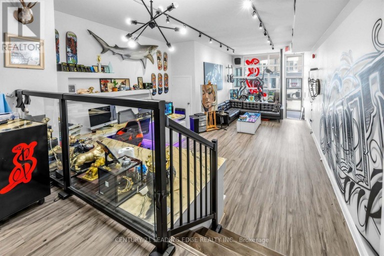 1415 DUNDAS STREET W, Toronto (Little Portugal), Ontario, M6J1Y4