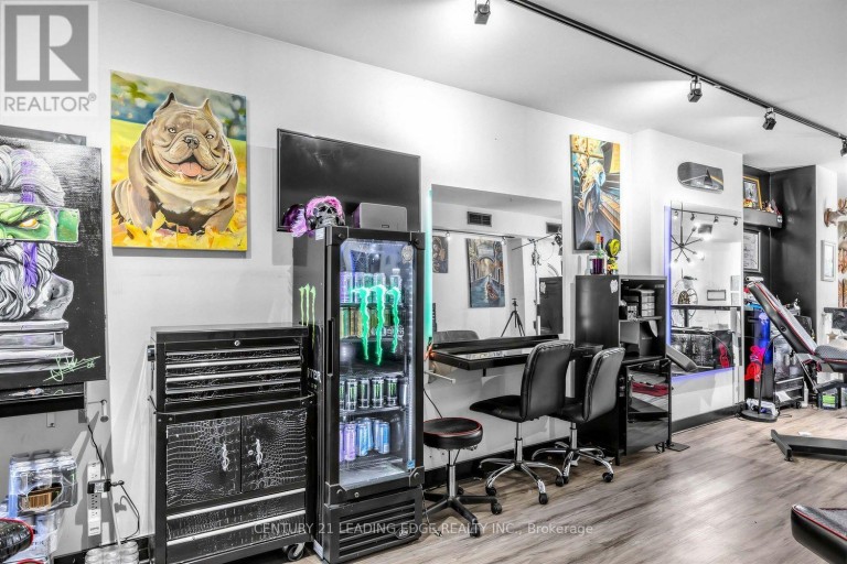 1415 DUNDAS STREET W, Toronto (Little Portugal), Ontario, M6J1Y4