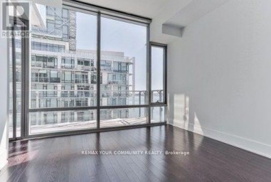815 - 39 QUEENS QUAY E Toronto (Waterfront Communities) Ontario photo 27