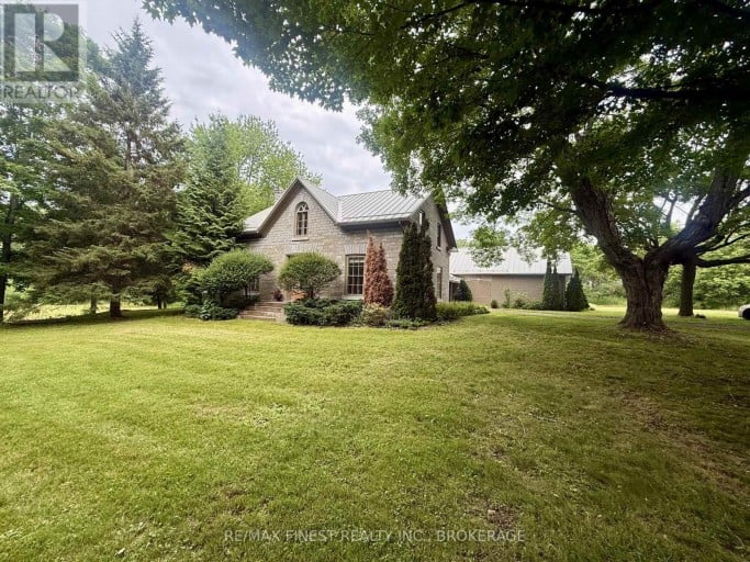 4247 HENDERSON ROAD, Frontenac (frontenac South), Ontario, K0H1V0 (ID X13538710)