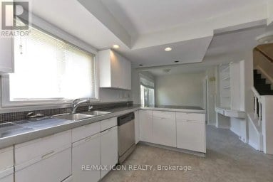 525 GROSVENOR STREET London East (East B) Ontario photo 17