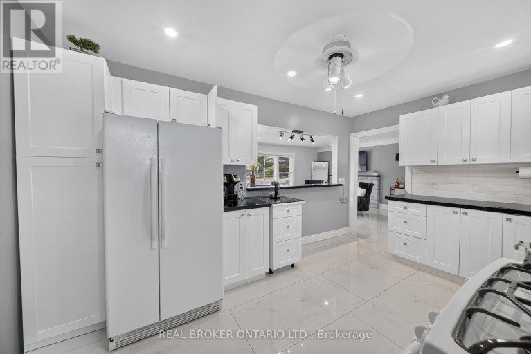 115 GREEN ROAD, Hamilton (Stoney Creek), Ontario, L8G3W9