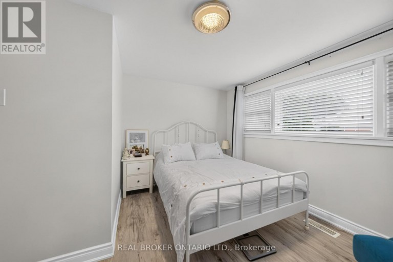 115 GREEN ROAD, Hamilton (Stoney Creek), Ontario, L8G3W9