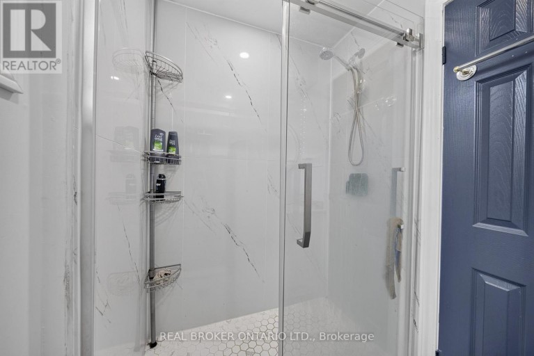 115 GREEN ROAD, Hamilton (Stoney Creek), Ontario, L8G3W9