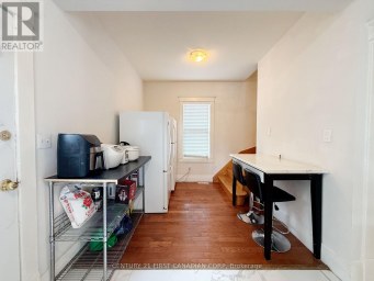 827 QUEBEC STREET London East (East G) Ontario photo 13