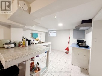 827 QUEBEC STREET London East (East G) Ontario photo 25