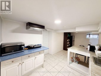 827 QUEBEC STREET London East (East G) Ontario photo 29