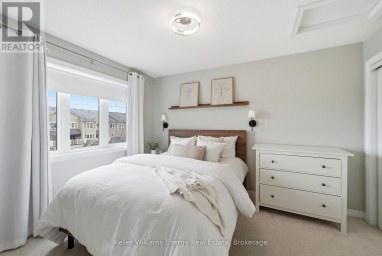 98 TABARET CRESCENT Oshawa (Windfields) Ontario photo 11