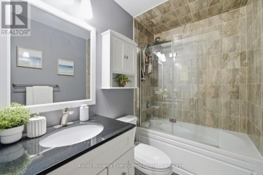 98 TABARET CRESCENT Oshawa (Windfields) Ontario photo 14