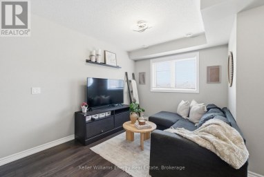 98 TABARET CRESCENT Oshawa (Windfields) Ontario photo 5