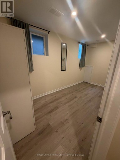 BASEMENT UNIT 1 - 92 ALEXIS BOULEVARD, Toronto (Clanton Park), Ontario, M3H2P7