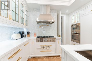 161 THE KINGSWAY Toronto (Kingsway South) Ontario photo 9