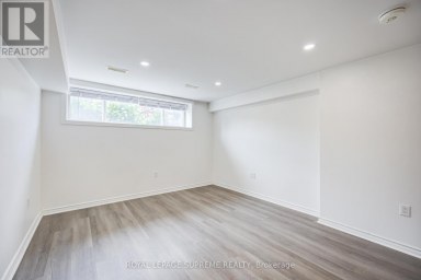 27 DALRYMPLE DRIVE Toronto (Rockcliffe-Smythe) Ontario photo 12