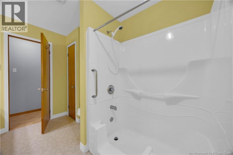 221 Magnolia Avenue, Sussex, New Brunswick, E4E2H5