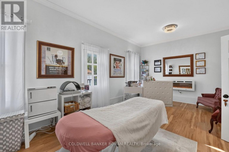 238 BARRIE STREET, Essa (Thornton), Ontario, L0L2N0