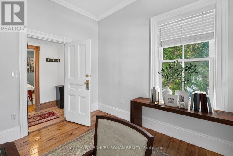 238 BARRIE STREET, Essa (Thornton), Ontario, L0L2N0